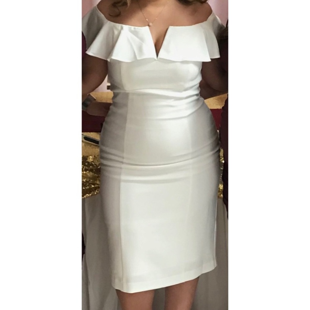 Vince Camuto off the shoulder white dress